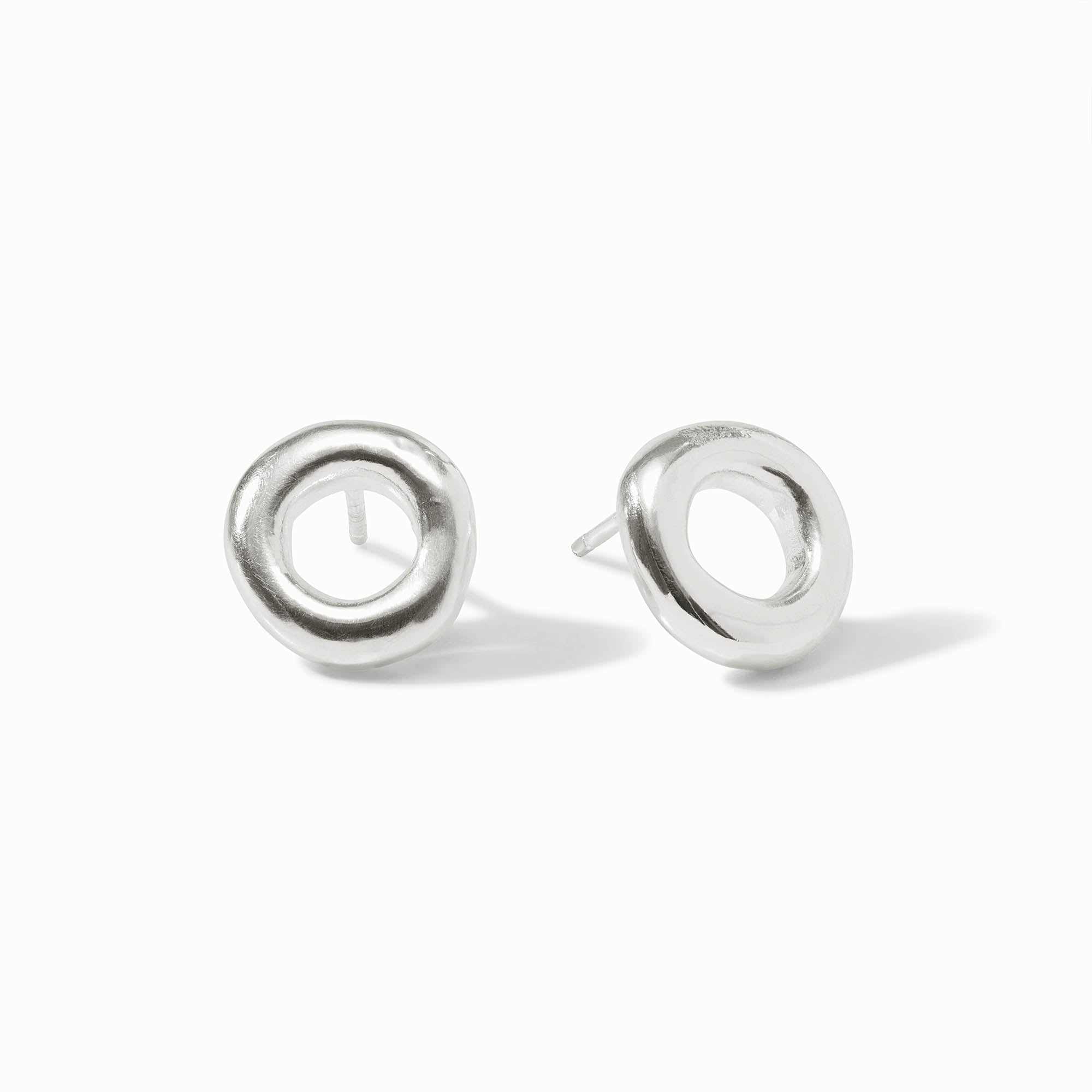 Wave Circle Stud