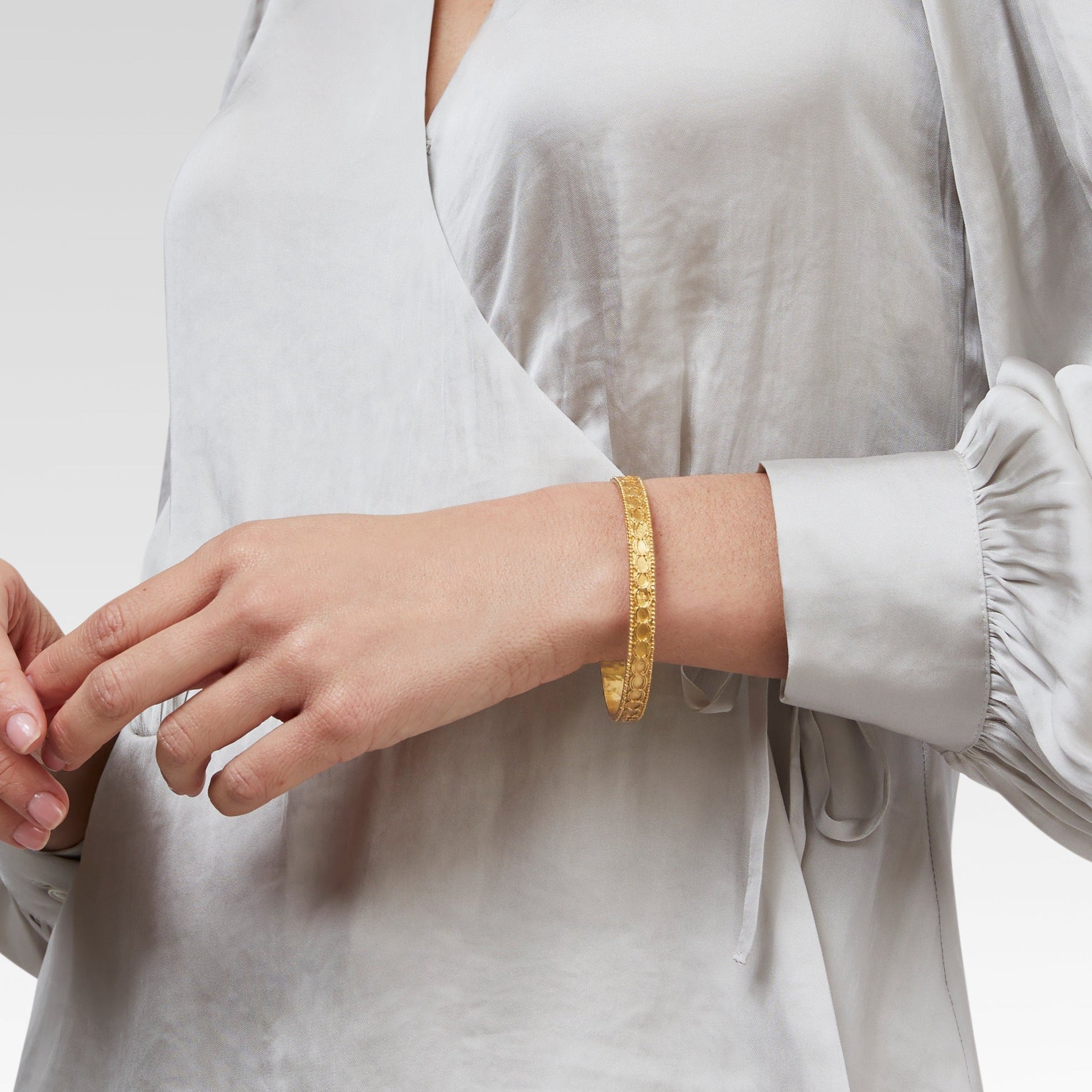 JULY/NINE GRACE BANGLE/SV