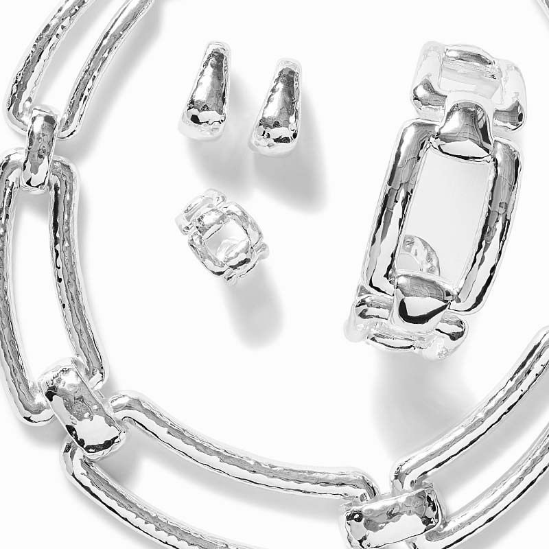 Silver jewelry image 